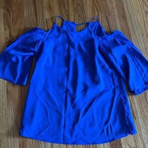 Cut out shoulder top